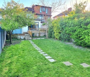 3 bedroom semi-detached house to rent - Photo 4