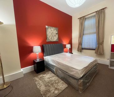 Apt 1, 100 University Avenue, Belfast BT7 1GY - Photo 1