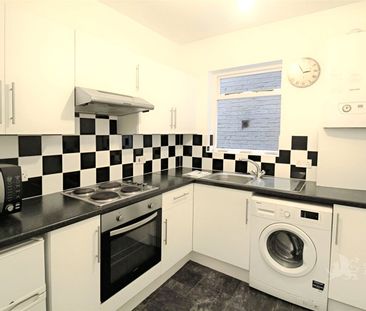 Glossop Road, South Croydon, CR2 0PU - Photo 2