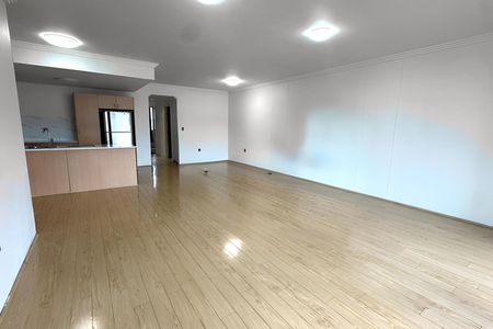 SUPER SIZE 2 BED 2 BATH UNIT 100M TO AUBURN STATION - Photo 3