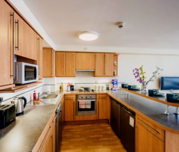 Double Ensuite (within a 5 bed flat) - Photo 4