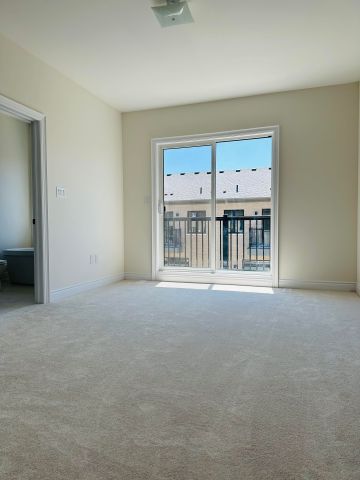 For Lease - 206 Tennant Circle, Vaughan, Ontario - Photo 5