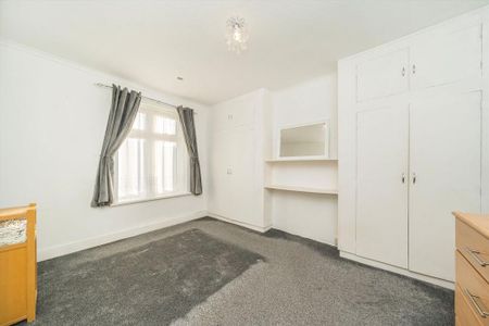 5 bedroom end of terrace house to rent - Photo 5