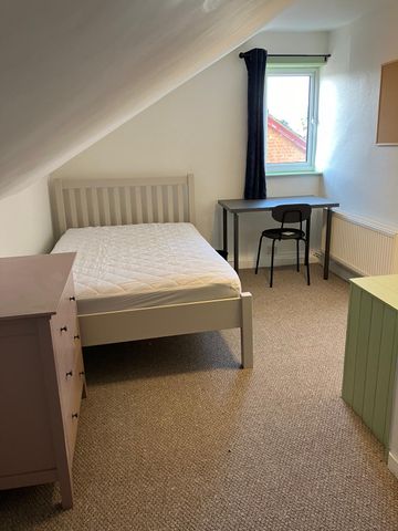 6 bedroom house - Photo 4