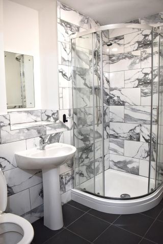 3 bedroom apartment to rent - Photo 5