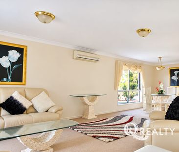 Lovely Large Family Home In A Prime Location - Photo 3