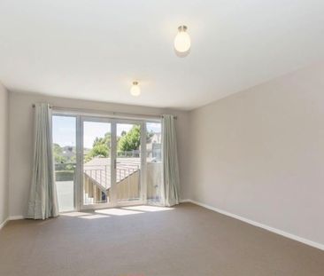 18 Bluebell St, O'Connor ACT 2602 - Townhouse For Rent | Domain - Photo 5