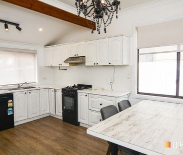 LOW MAINTENANCE & FULLY FURNISHED - Photo 5