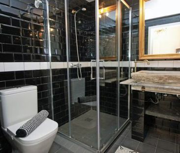 Carrer de les Balears, Barcelona, Catalonia 08023 - Photo 2