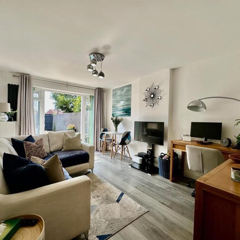 2 bedroom semi-detached house to rent - Photo 1