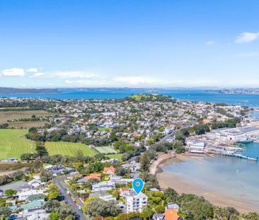 The Best View in Town! - Photo 3