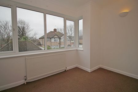 Mandeville Road, TW7, Isleworth - Photo 4