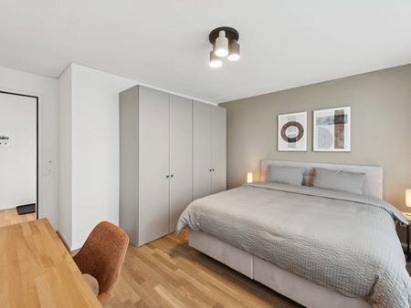 Furnished apartments with Madrid flair right in Switzerland's largest shopping centre - Photo 4