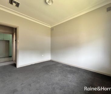 39 Byrnes Avenue, Tamworth, NSW 2340 - Photo 1