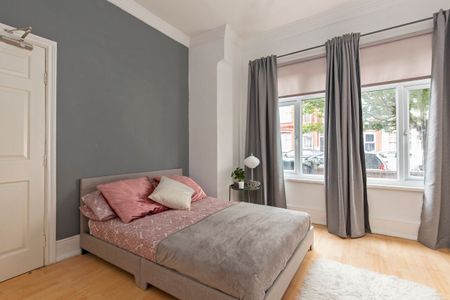 Large Victorian Property near to the vibe of Haringey Green Lanes Room 7 - Photo 2