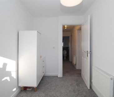 3 bedroom semi-detached house to rent - Photo 6