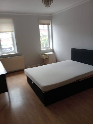 4 Bed Flat, London, NW11 - Photo 4