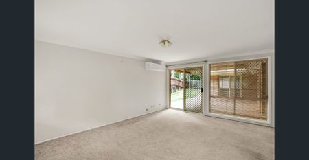 Spacious Family Home in Quiet Ashtonfield Street - Photo 4