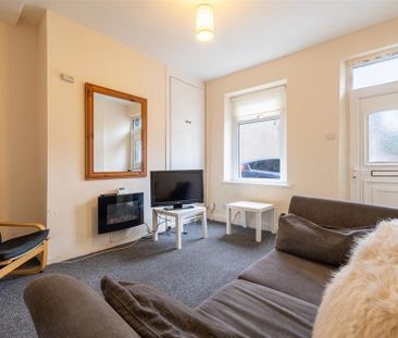 2 bedroom private hall to rent - Photo 1