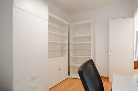 Carrer dels Almogàvers, Barcelona, Catalonia 08018 - Photo 4