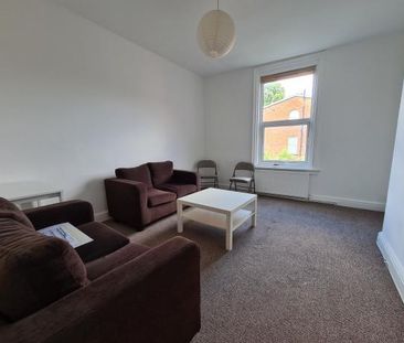 2 bedroom house to rent - Photo 1