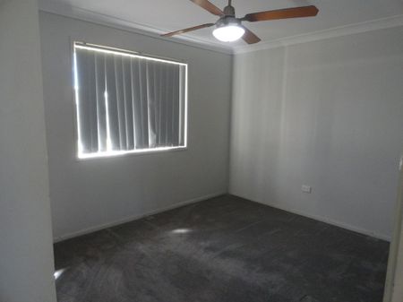 Family home in Highfields! - Photo 5