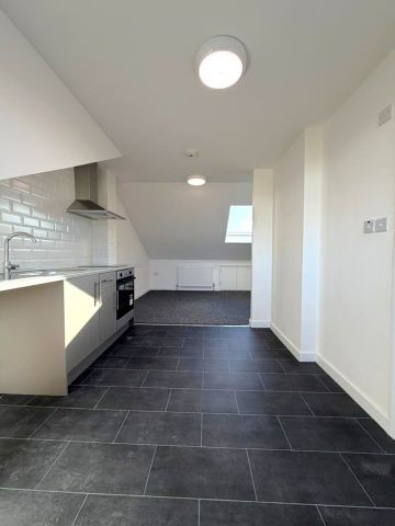 Studio Flat, White Hart Lane, N22 - Photo 2