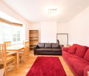 1 Bedroom Flat - Photo 2