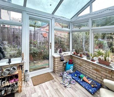 3 bedroom semi-detached house to rent - Photo 2