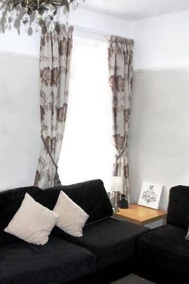 3 Bed Flat, Shenley Road, SE5 - Photo 1