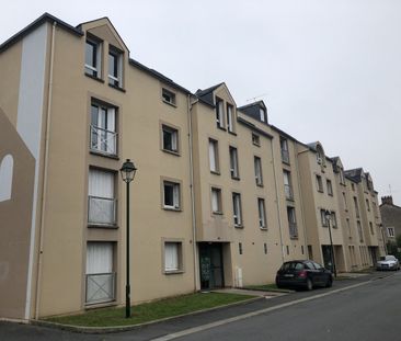 Location Appartement 4 pièces 88 m² Argenton-sur-Creuse - Photo 3