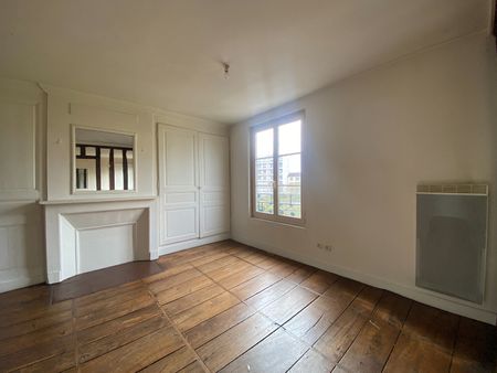 Avenue G.Dumas, Grand T2 de 50m² avec cuisine équipée et beaucoup de charmes ! - Photo 2