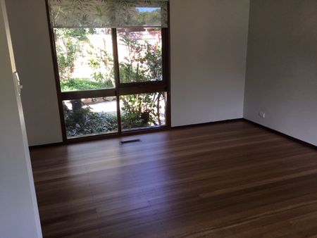 Family Home - Photo 5