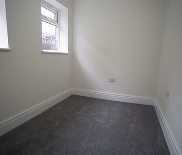 3 Bed House To Let on Raleigh Road, Fulwood - Photo 6