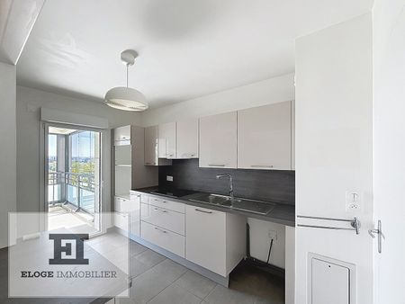 Location Appartement 3 pièces 84m² ROUEN 76000 - Photo 3