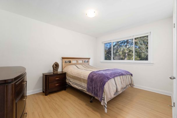 For Lease - 1554 Lochlin Trail, Mississauga, Ontario - Photo 1