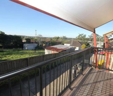 2/25 Law Street, Redbank QLD 4301 - Photo 2