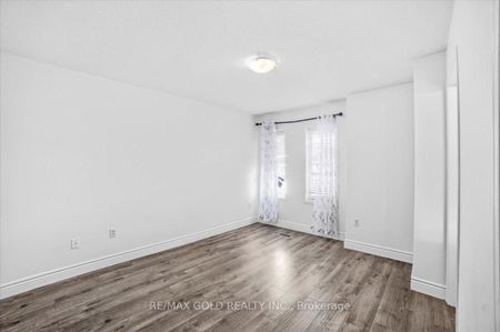 For Lease - 51 Bradley Avenue, Hamilton, Ontario - Photo 3