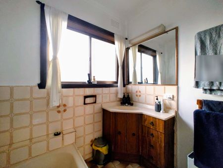 Nunawading - Photo 3