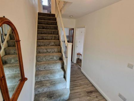 3 bedroom property to rent - Photo 2