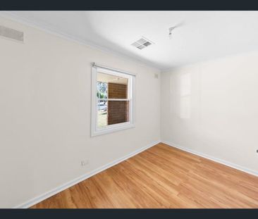 Neat & Comfortable Family Home in a Convenient Location - Photo 4