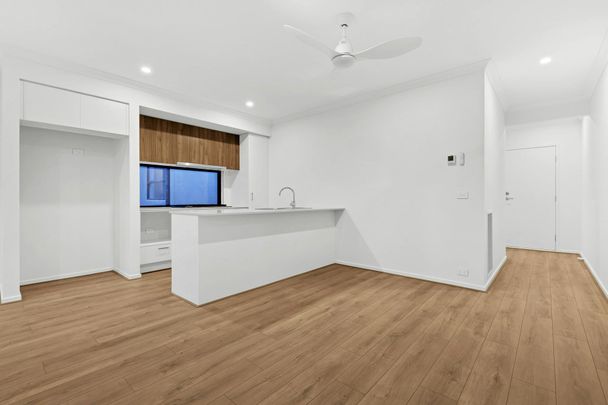 "A contemporary new build in a prime Wyndham Vale location." - Photo 1