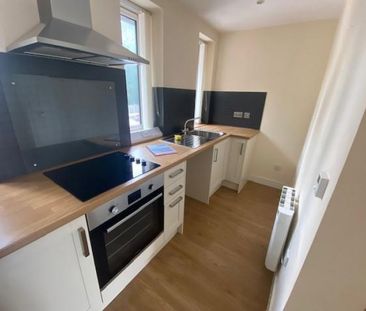 1 bedroom Flat To Let - Photo 4