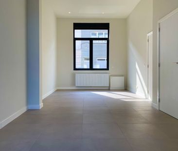 PRACHTIG GERENOVEERDE WONING OP TOPLOCATIE! - Foto 3