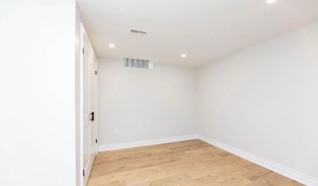 For Lease - 468 Gowland Crescent Unit# BSMT, Milton, Ontario - Photo 4