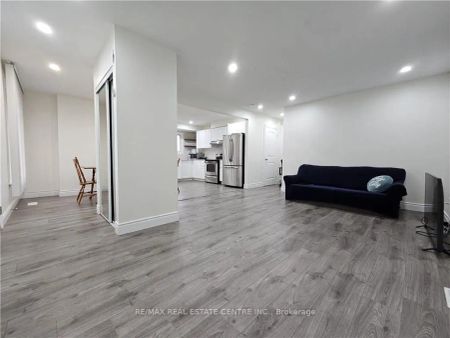 6 Patience Crescent #UPPER - Photo 2