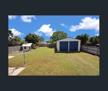 Family home with large shed! - Photo 3