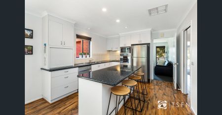 FULLY FURNISHED HOME MIDDLE OF BENDIGO - CONTACT AGENT FOR AVAILABILITY - Photo 4