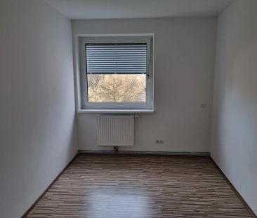 unbefristet | nette 3,5 Zimmer-Wohnung mit Stellplatz! - Photo 1