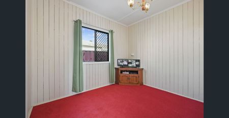 Charming 1950s Home with Character & Convenience - Photo 5